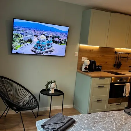 Urban Hive - Designer In Lozenets Apartment *